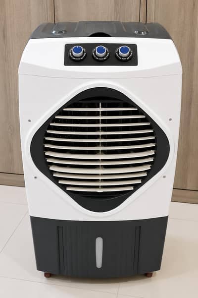 DC room air cooler with 17 impair adapter