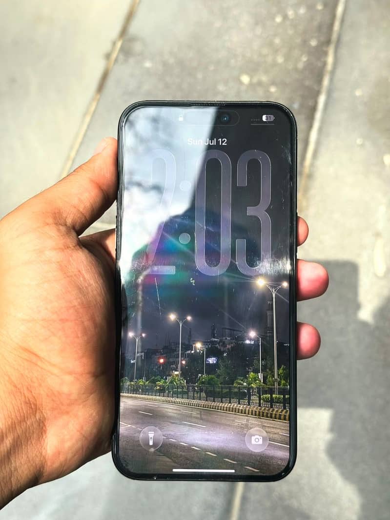 Apple iPhone 15 Pro Max 2