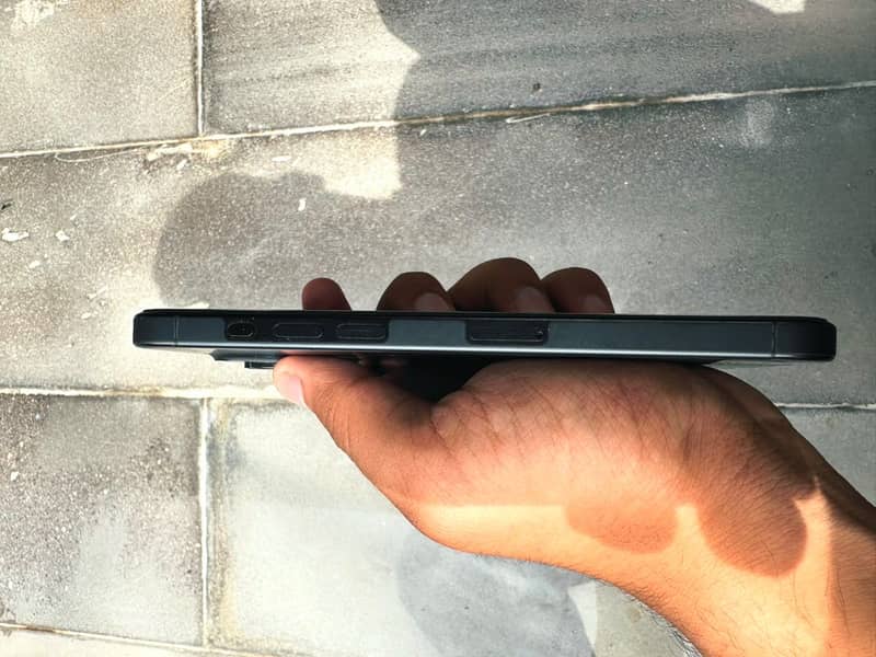 Apple iPhone 15 Pro Max 8