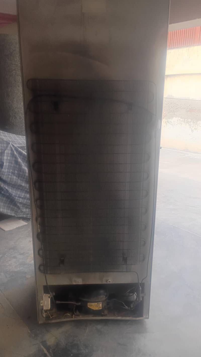 refrigerator 3
