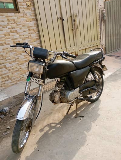 Road prince 70cc For Sale call : 03114490856