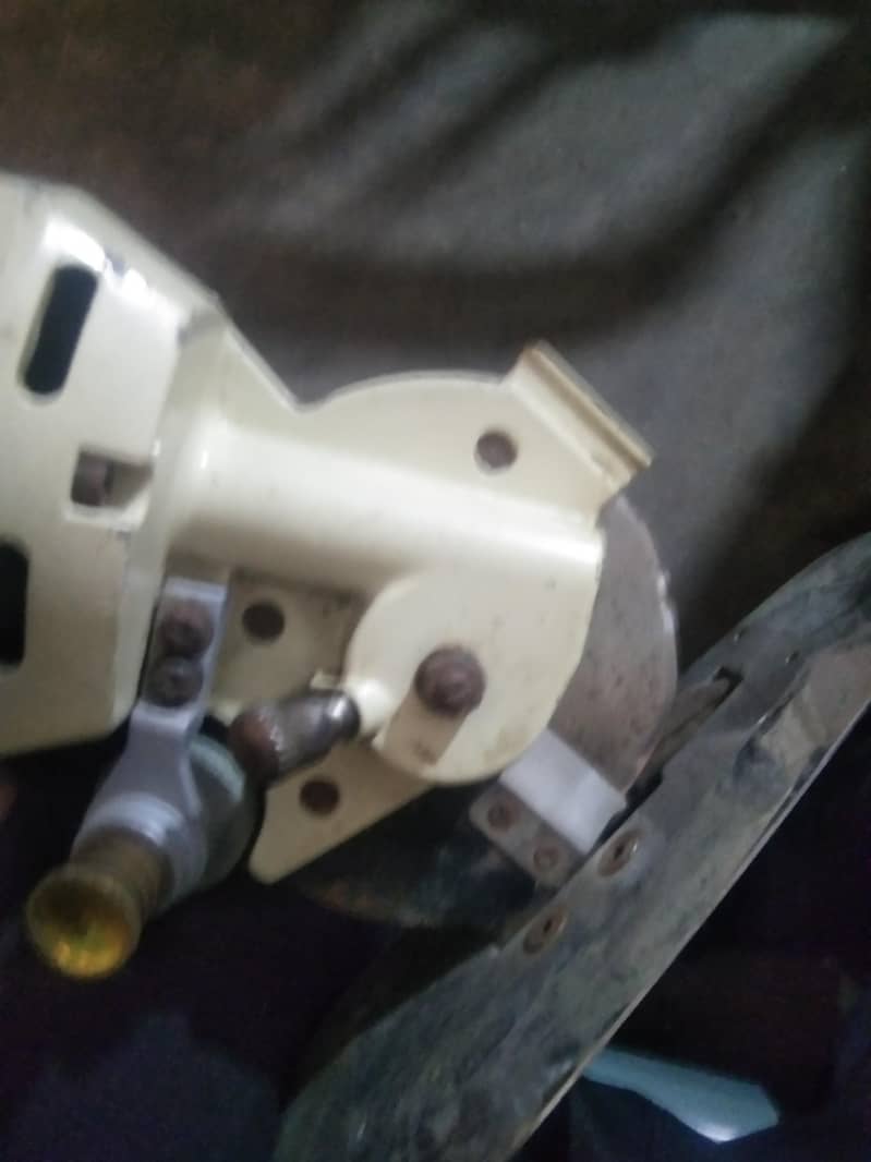 clothes cutters 4