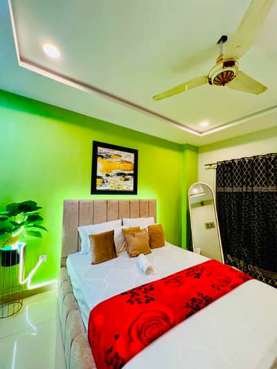 One bedroom apartment per day available Gulbug green Islamabad lukurya furnished apartment