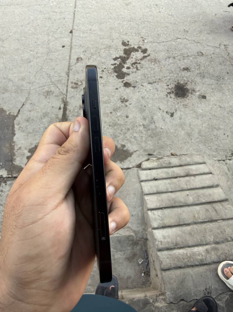 Apple iPhone 15 Jv 3