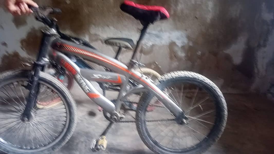 . . سائیکل مناسب قیمت میں 1