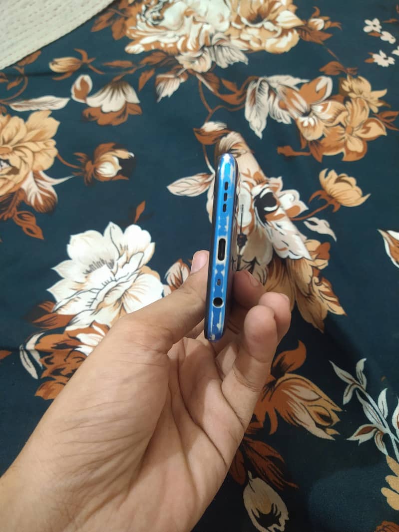 Oppo A53 5