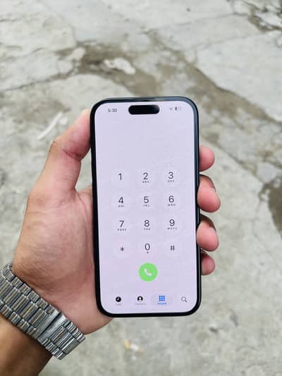 Apple iPhone 15 10/10 condition LLA