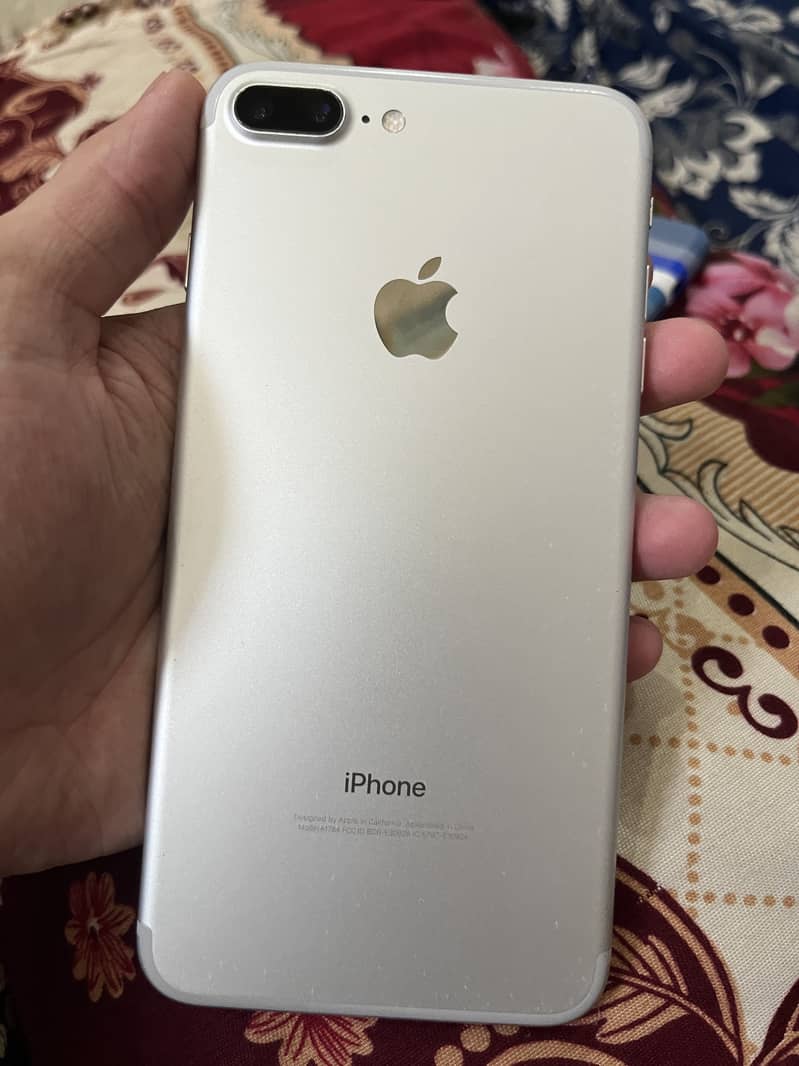 Apple iPhone 7 Plus 2