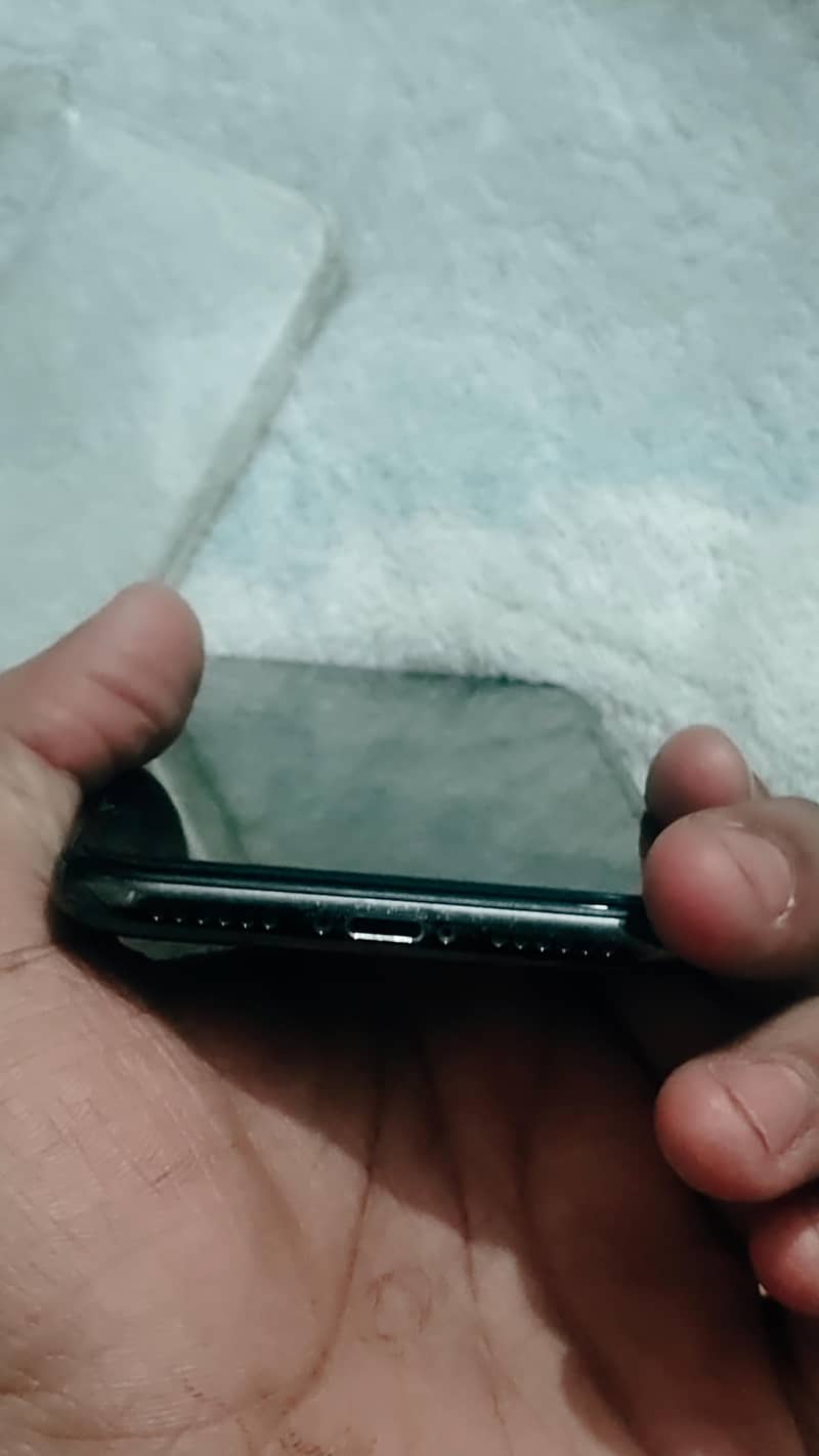 Apple iPhone X 6