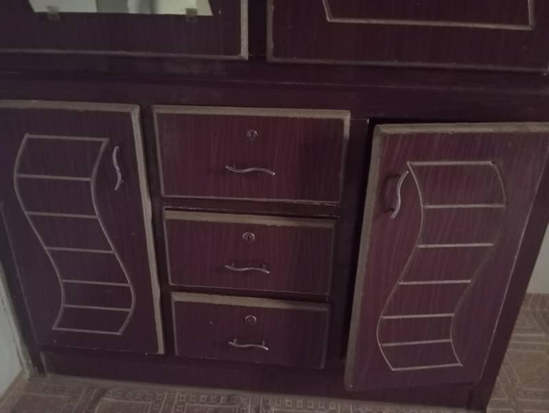 wall cupboard 1