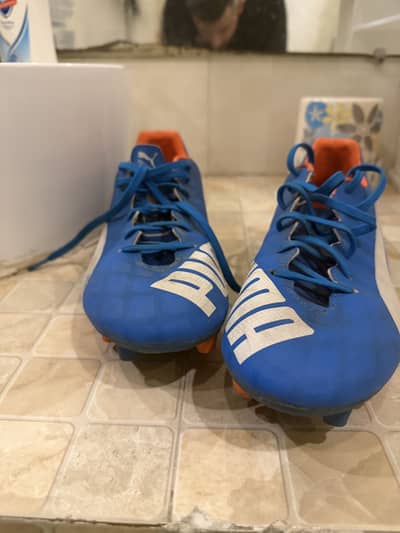 Puma evo speed football studs(uk 9]