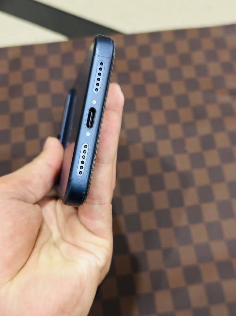 Apple iPhone 17 Pro Max 3