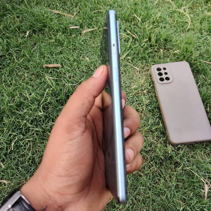 One Plus 9R 2