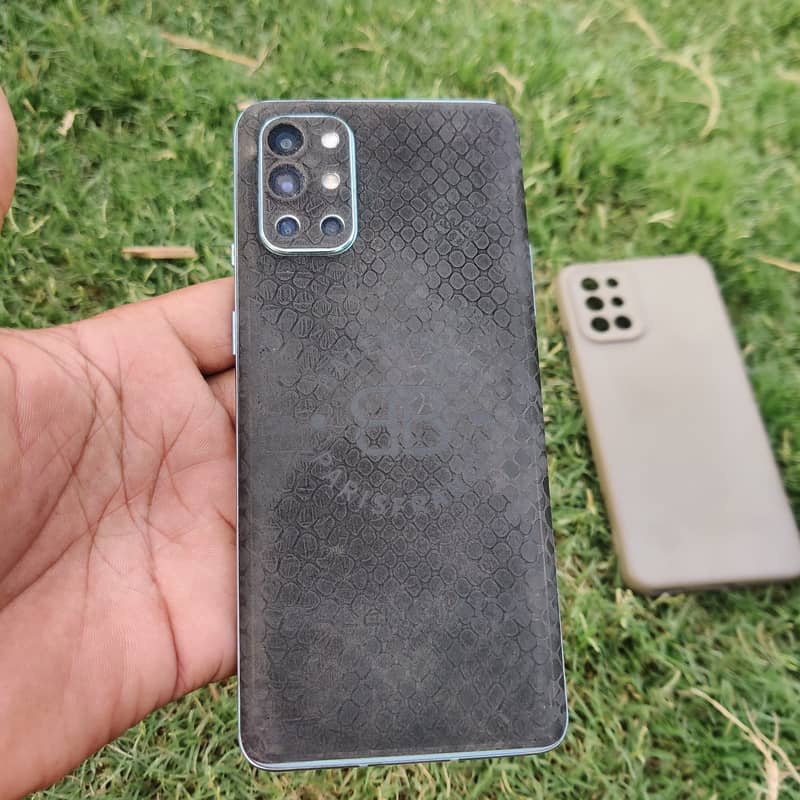One Plus 9R 5
