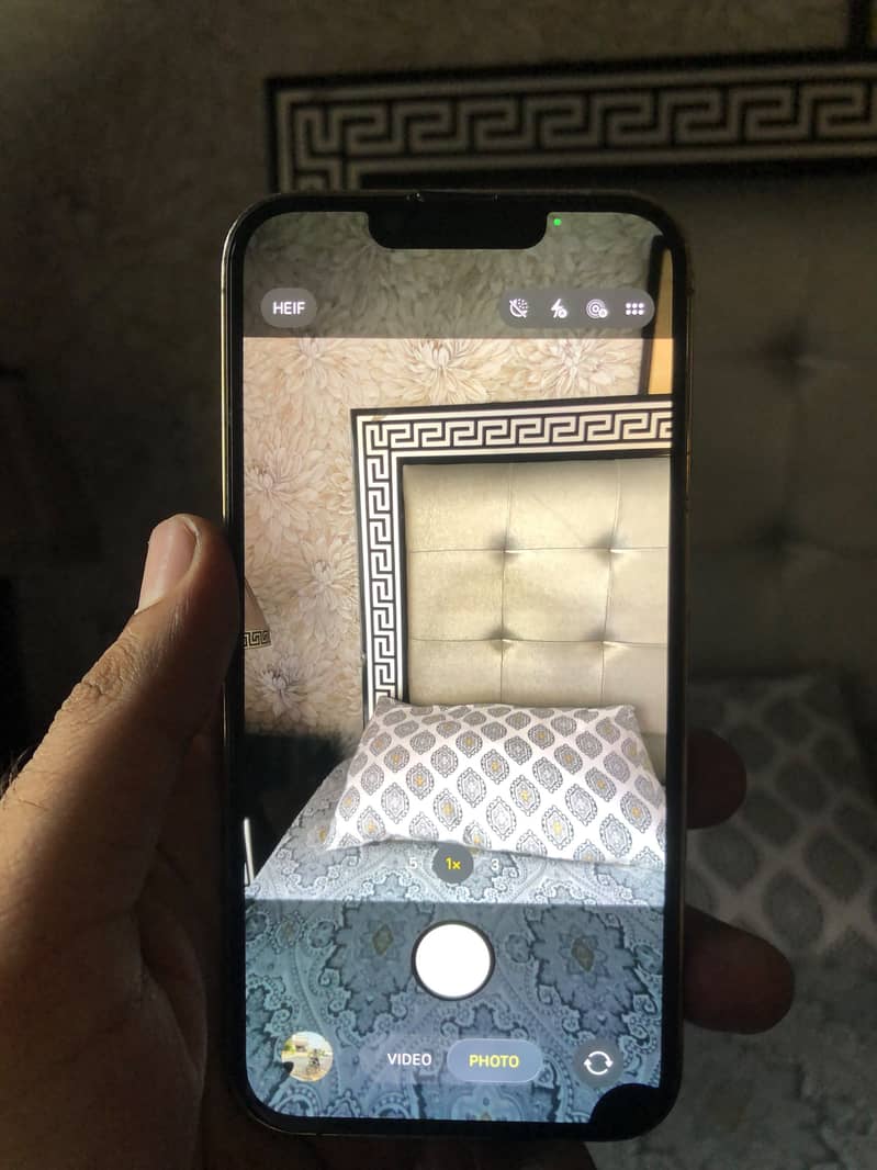 Apple iPhone 13 Pro 0