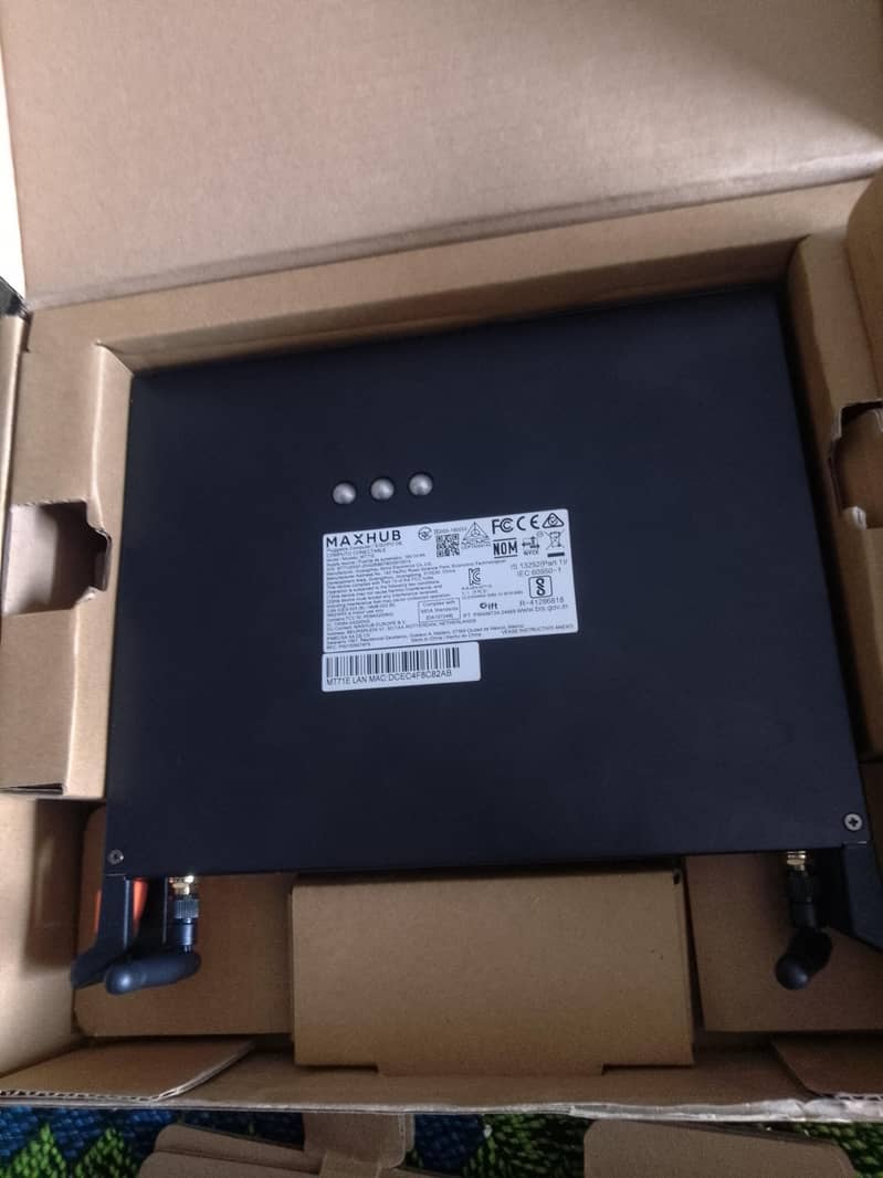 Max Hub  Model/Modelo/MT71E 4