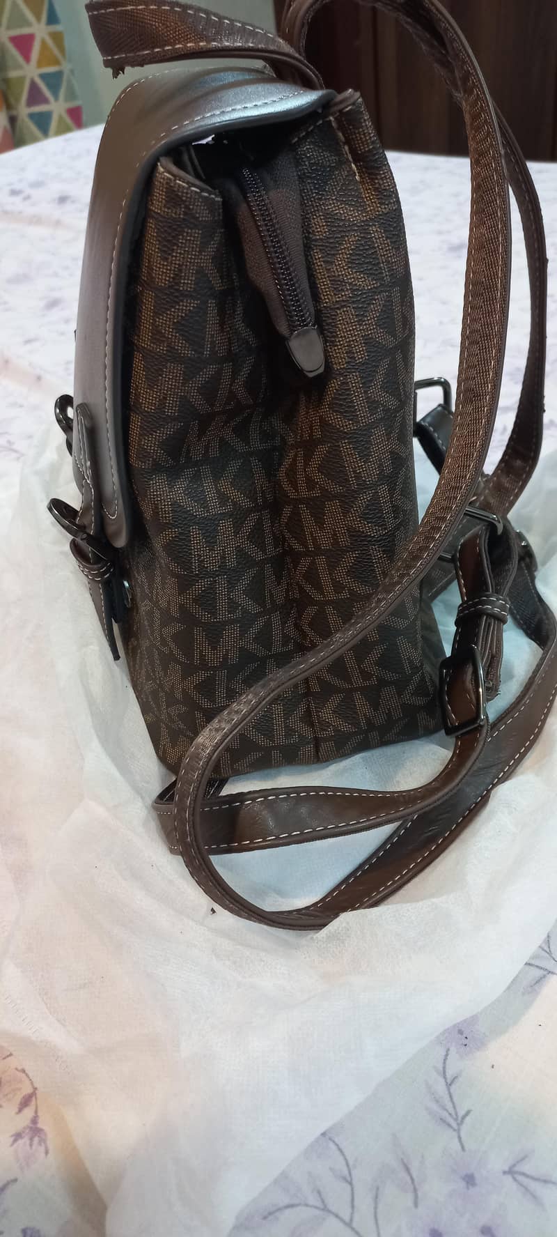 MK bagpack 3