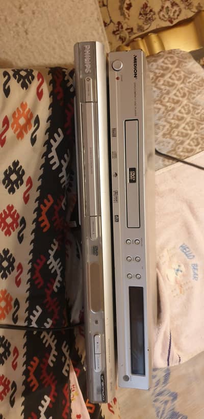 DVD players in working condition with remote