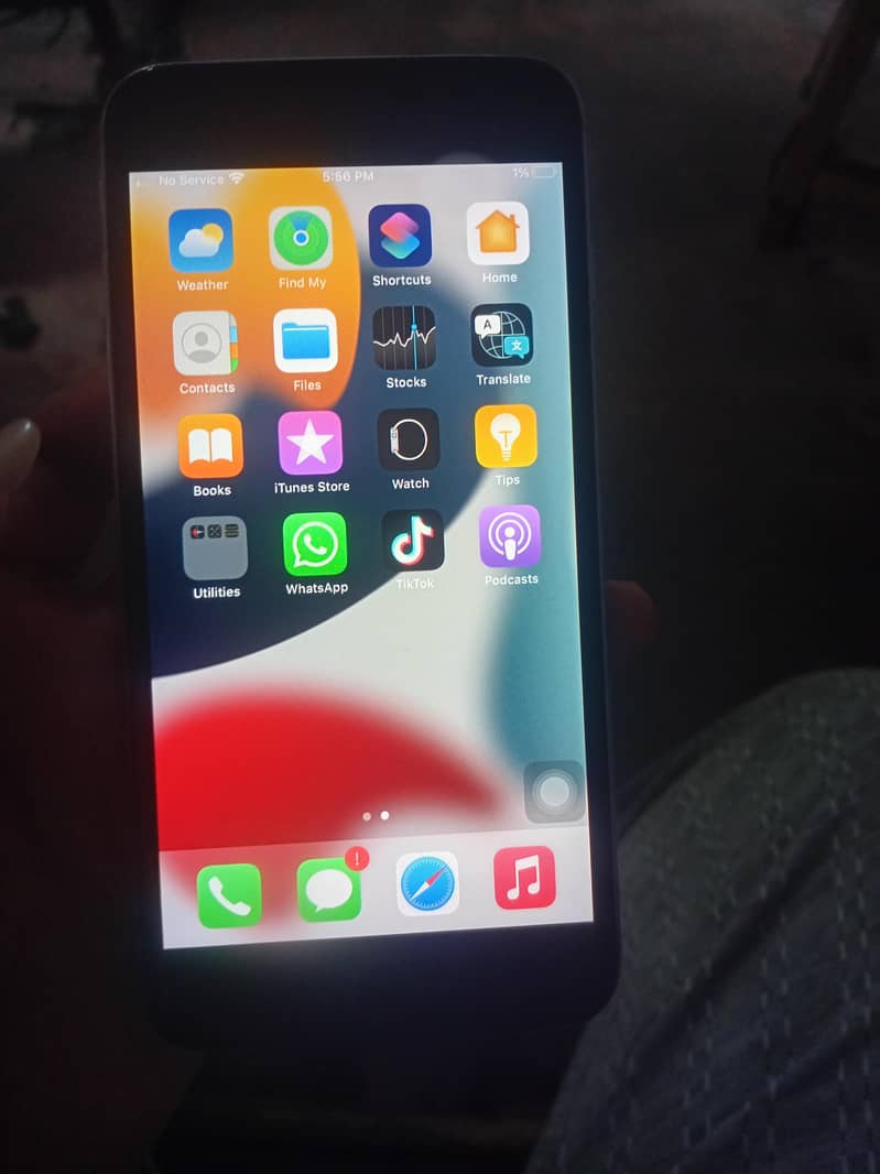 Apple iPhone 6S Plus 2