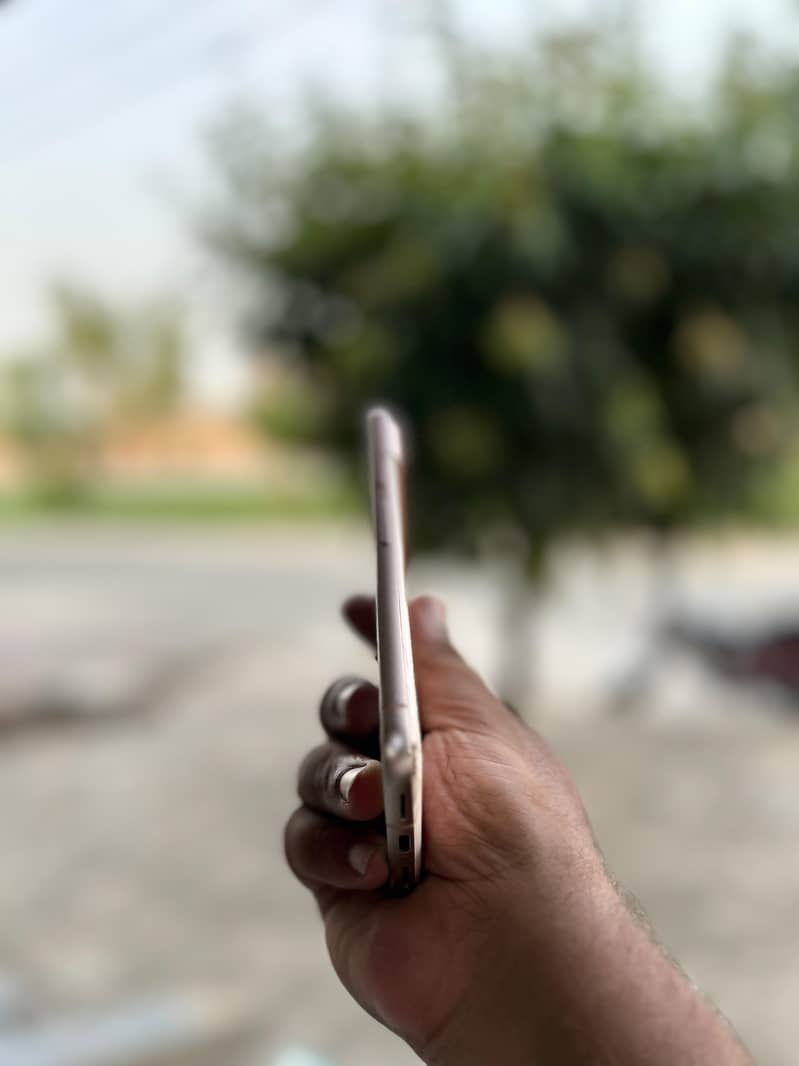 GOOGLE PIXEL 8 1