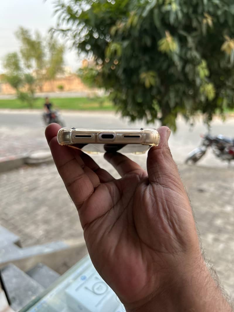 GOOGLE PIXEL 8 5