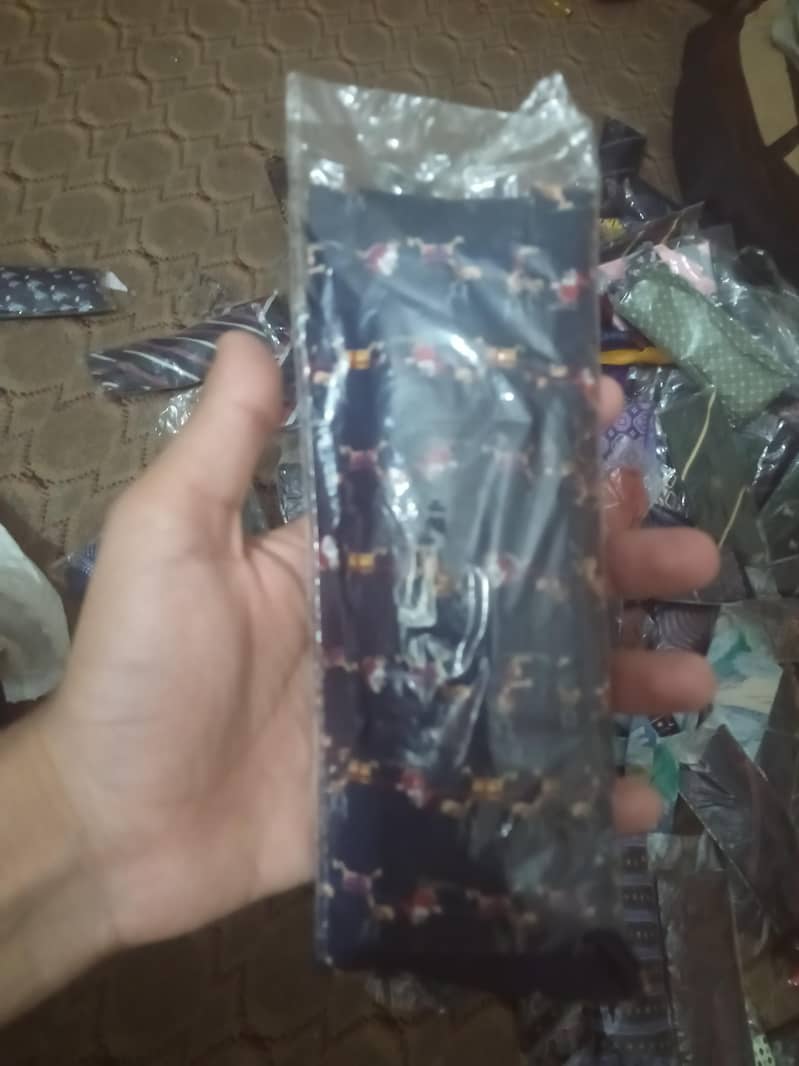 tie e 1