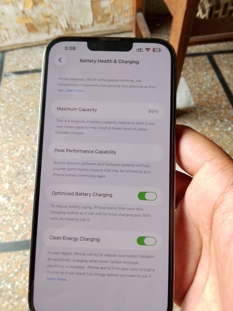 Apple iPhone 13 Pro Max 1