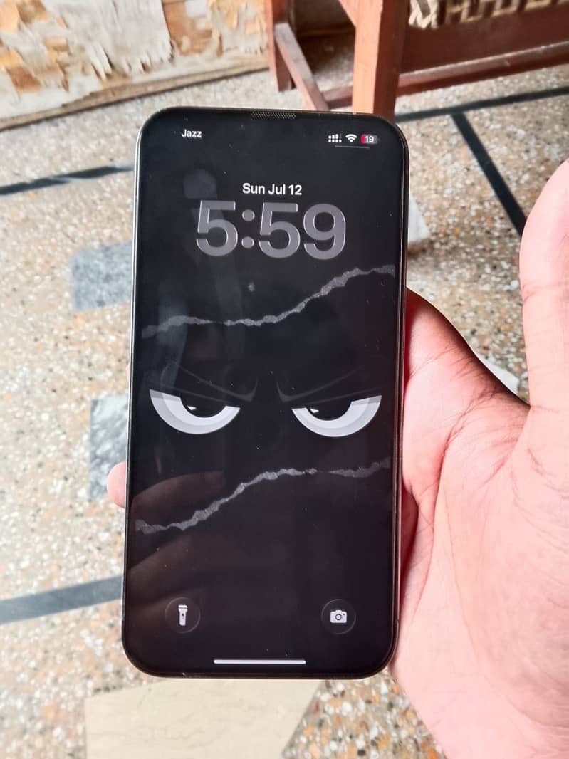 Apple iPhone 13 Pro Max 3