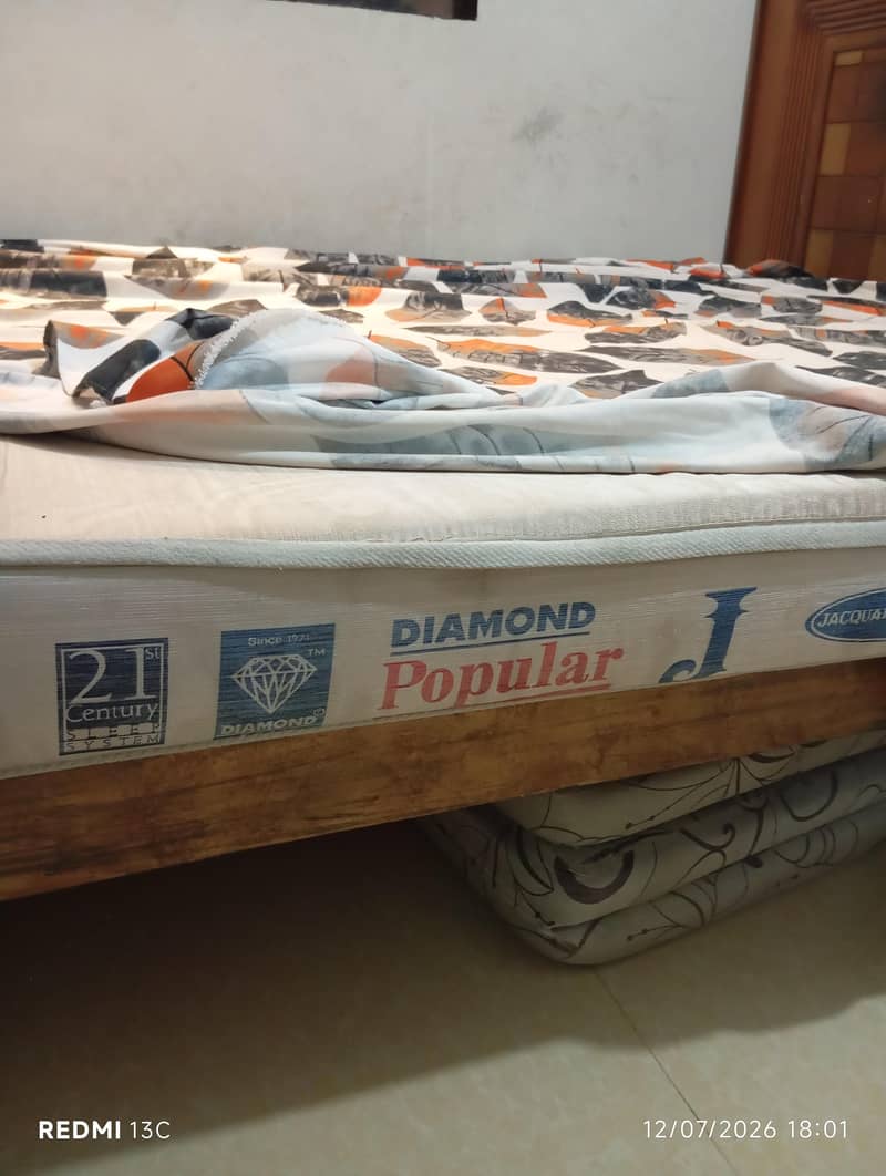 bed with mattres 2