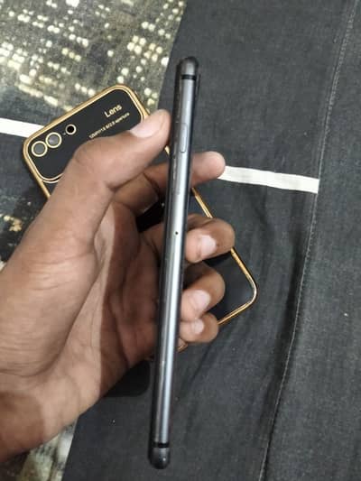 Exchange possible. || Urgent sale