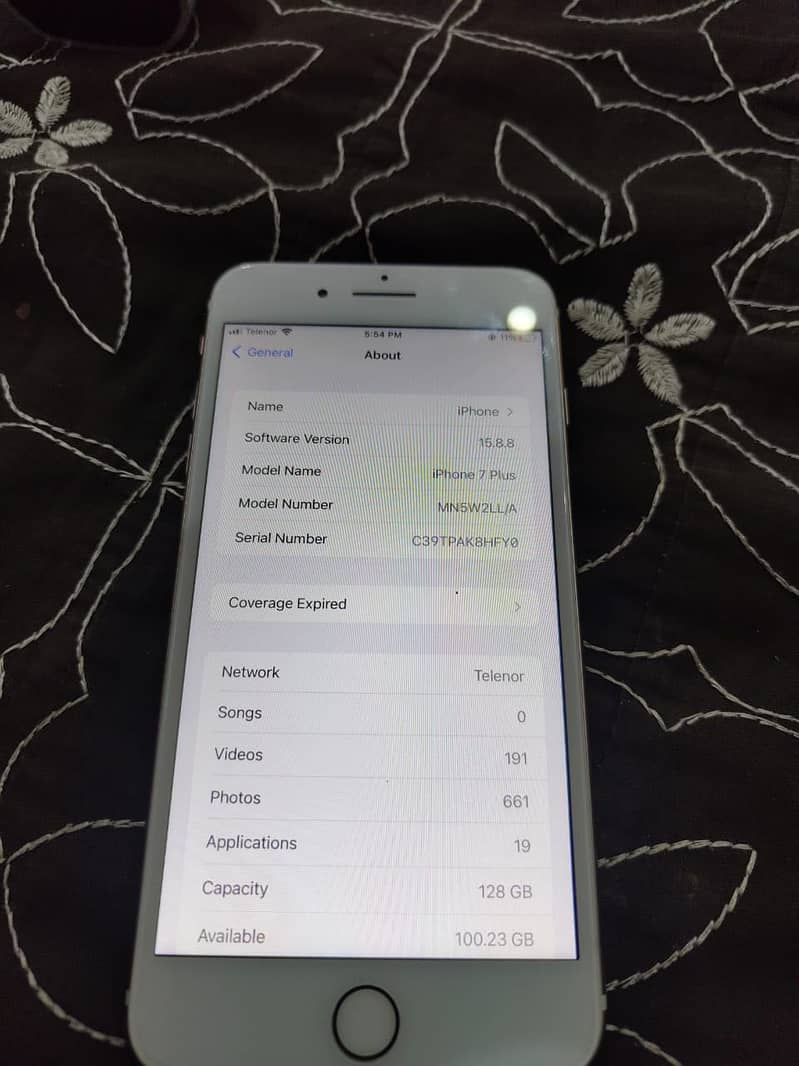 Apple iPhone 7 Plus 1