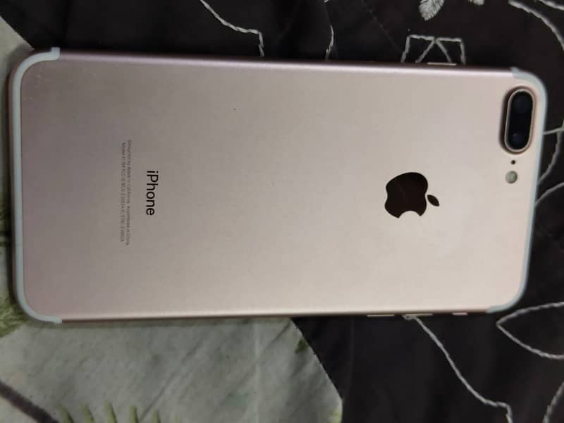 Apple iPhone 7 Plus 4