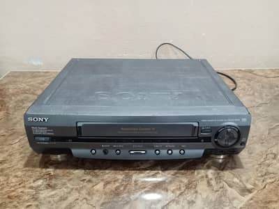 SONY VCR (video cassette player)