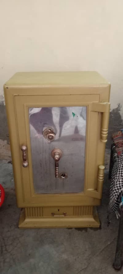 Locker new condition