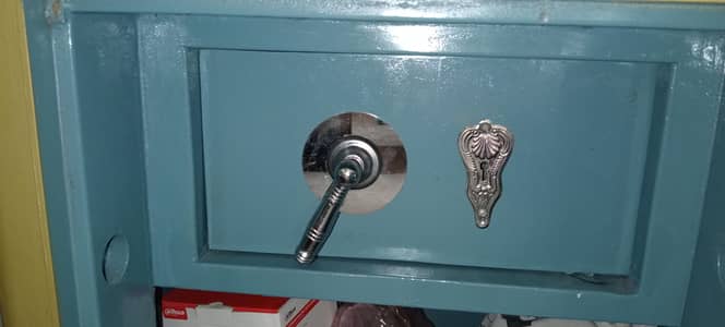 Locker new condition