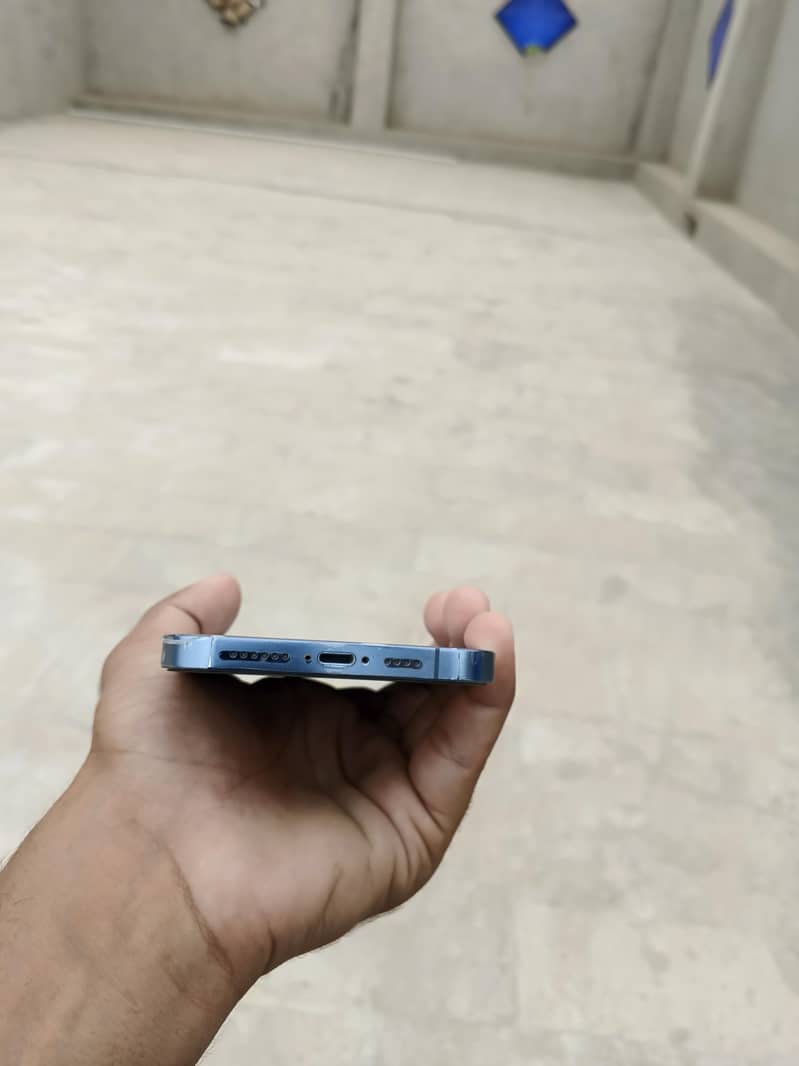 Apple iPhone 13 Pro Max 2