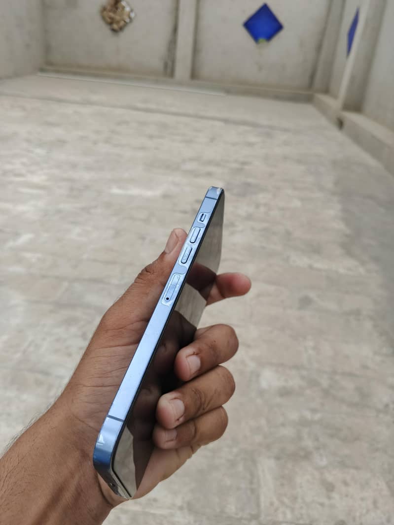 Apple iPhone 13 Pro Max 3