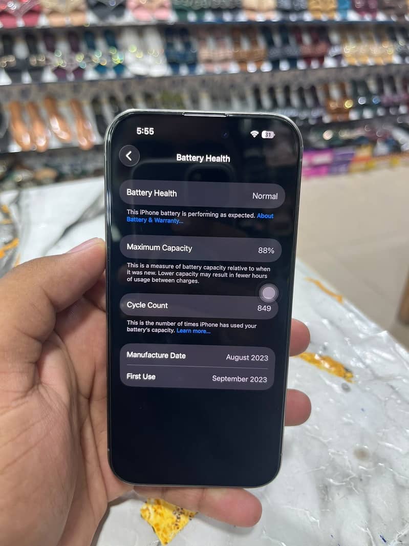 Apple iPhone 15 Pro 4