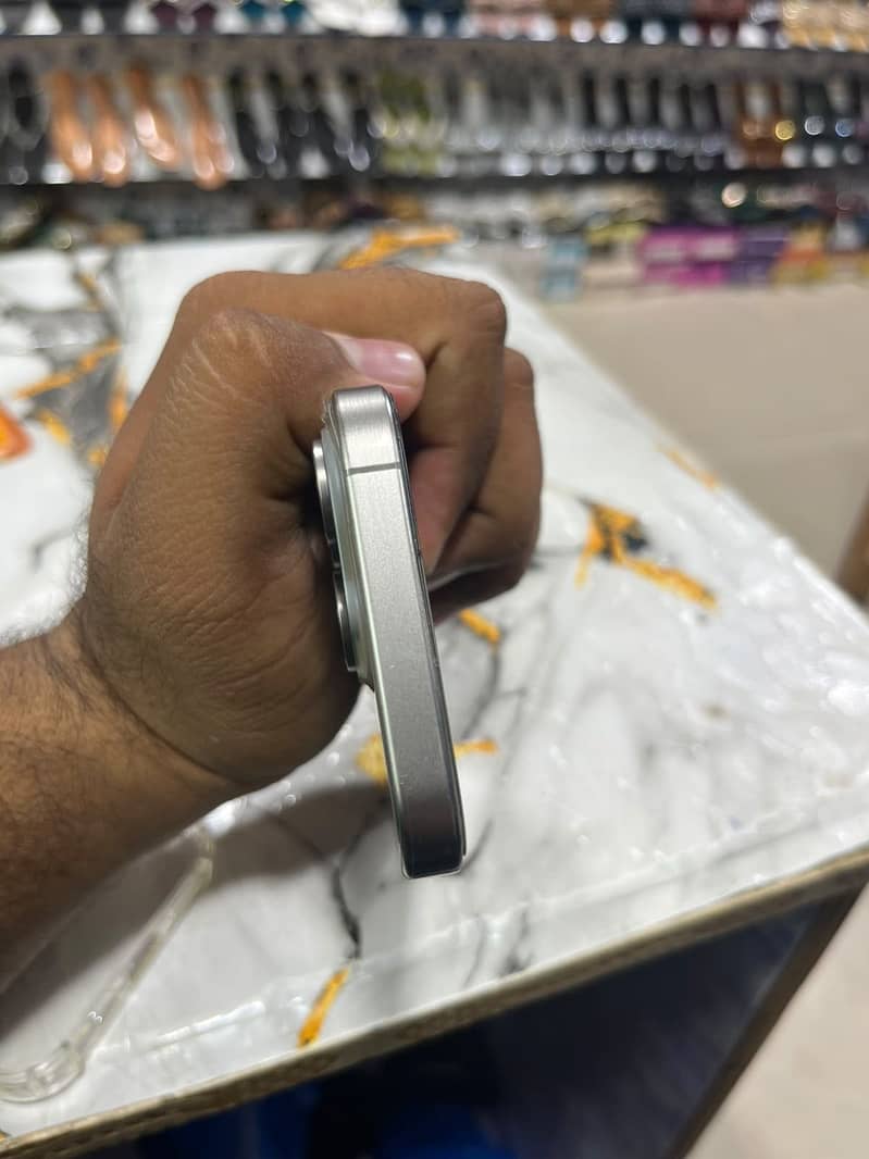 Apple iPhone 15 Pro 5