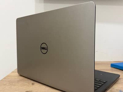 Dell Laptop Intel (R) core (TM) i7 generation