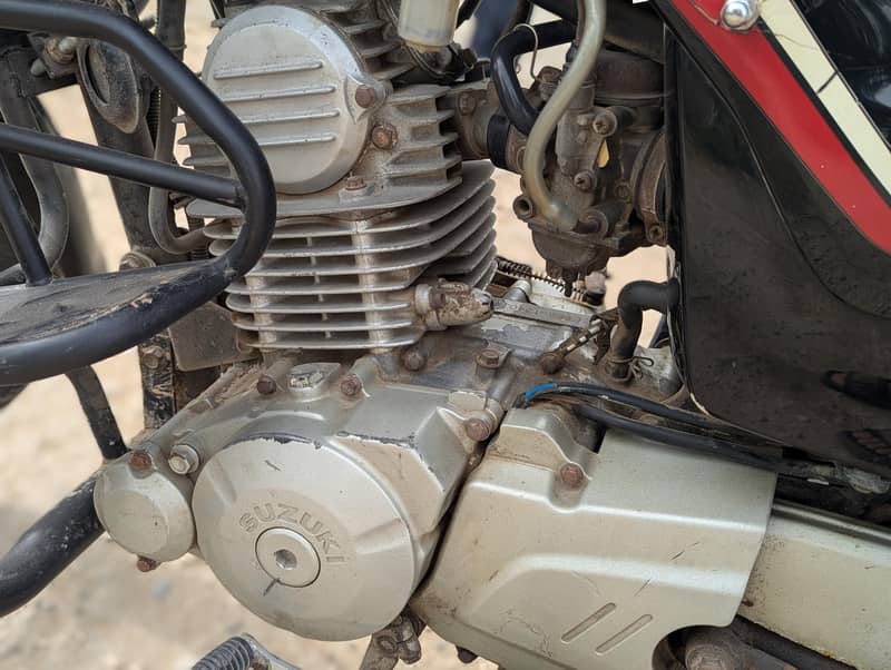 Suzuki 4