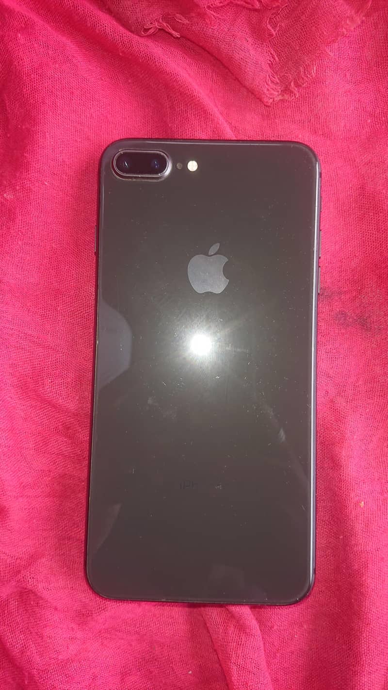 Apple iPhone 8 Plus 2
