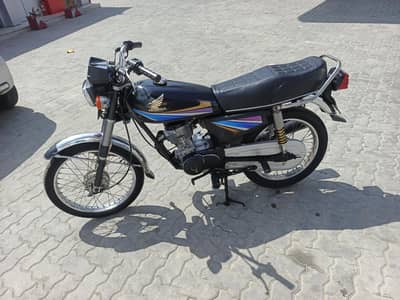 Honda CG125 2005 model 03046697119 WhatsApp no