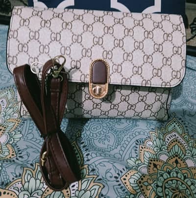 Hand bag