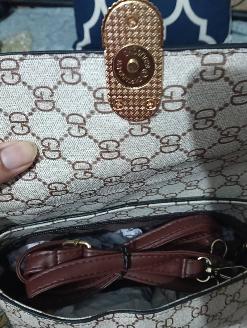Hand bag 4