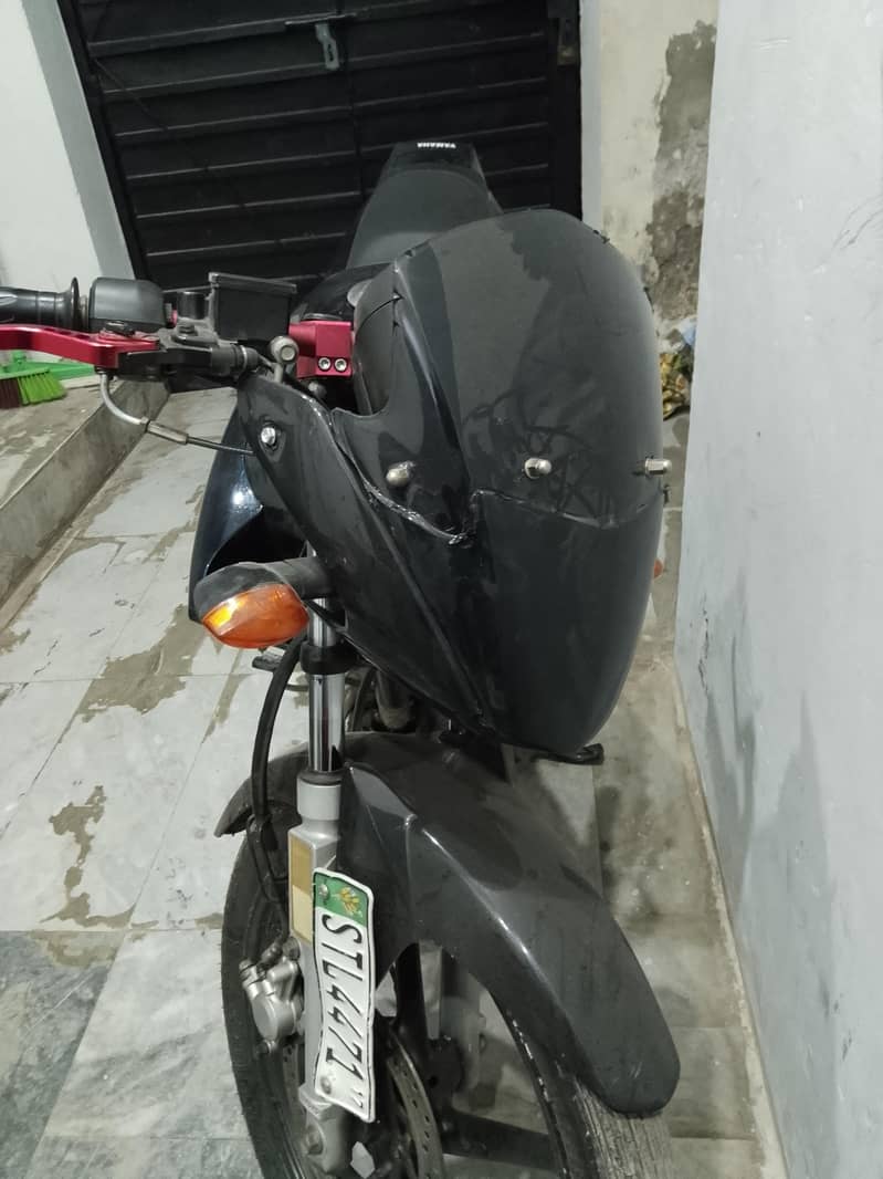 Ybr125 6