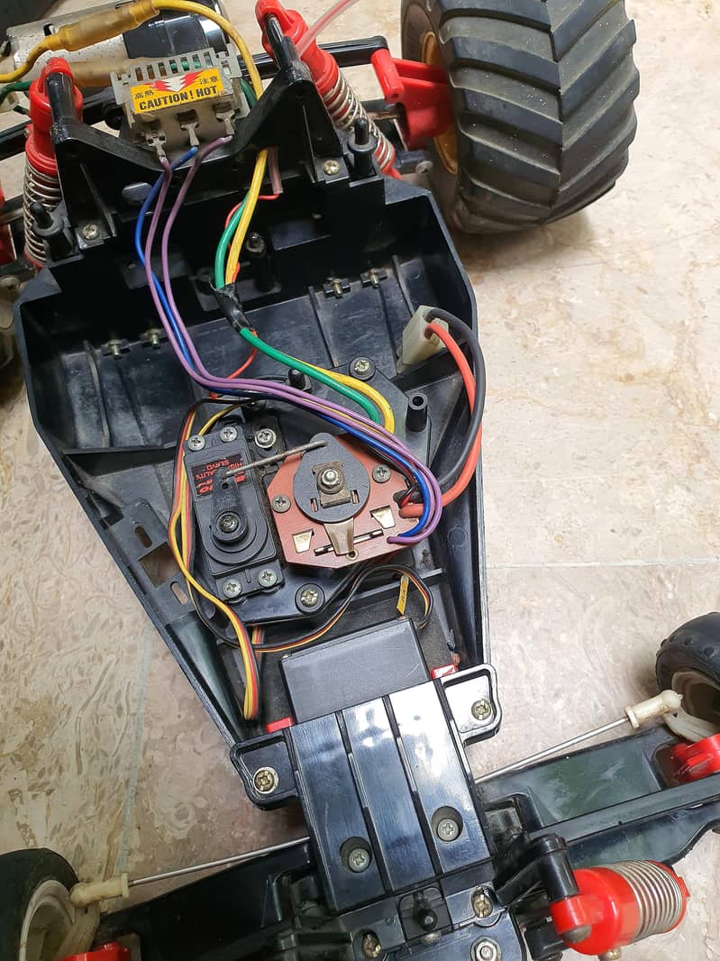 Tamiya RC Buggy 6