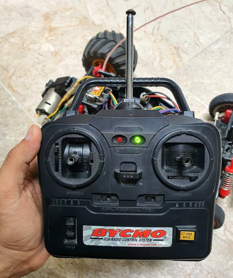 Tamiya RC Buggy 11