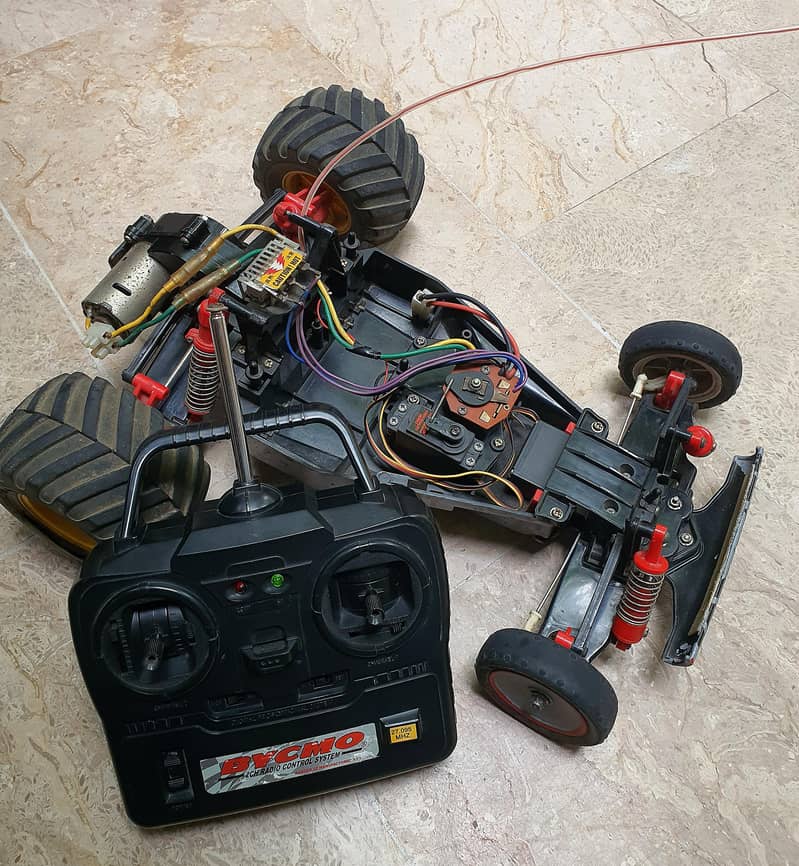 Tamiya RC Buggy 12
