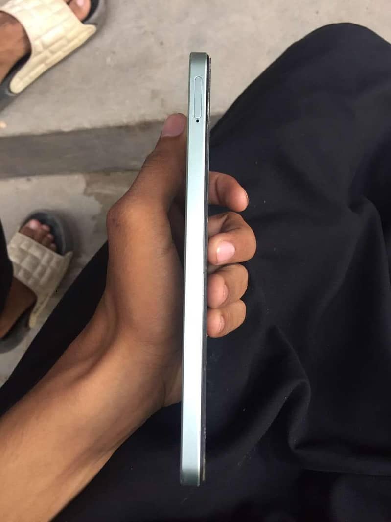 Realme Note 60x 1